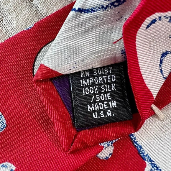 Save The Children Kids Multicolor Silk Laura Age 9 Here Comes‎ Santa Neck Tie OS - Picture 4 of 4